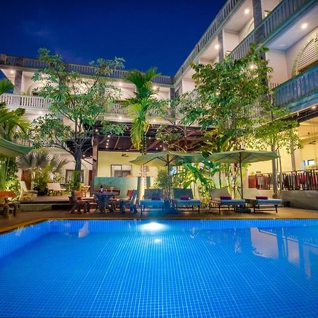 סיאם ריפ Reveal Angkor Hotel מראה חיצוני תמונה